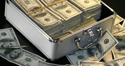 Do many people play online casinos for real money?