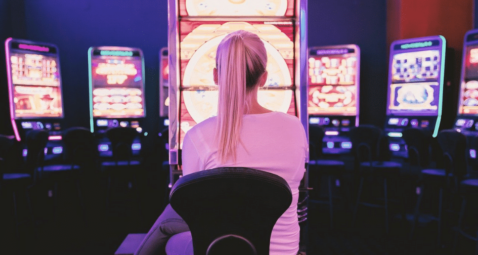 Are Women Better Gamblers Than Men?