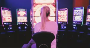 Are Women Better Gamblers Than Men?